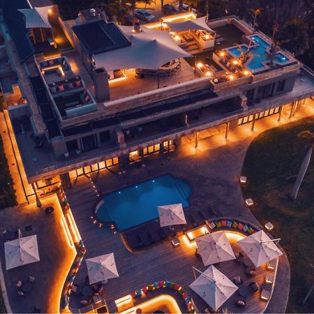 Sky Villa Boutique Hotel By Raw Africa Collection Plettenbergbaai Buitenkant foto Aerial view of the hotel