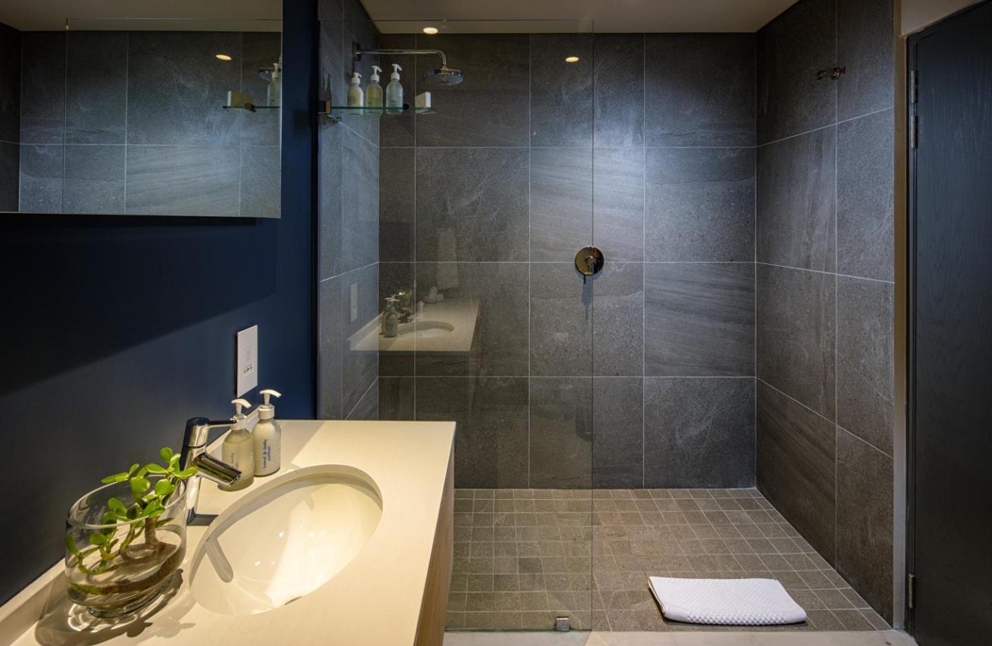 Sky Villa Boutique Hotel By Raw Africa Collection Plettenbergbaai Buitenkant foto
