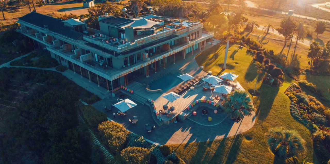 Sky Villa Boutique Hotel By Raw Africa Collection Plettenbergbaai Buitenkant foto Aerial view of the hotel