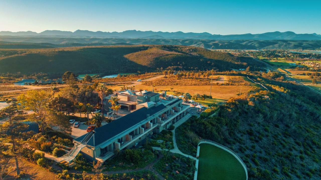 Sky Villa Boutique Hotel By Raw Africa Collection Plettenbergbaai Buitenkant foto Aerial view of the hotel