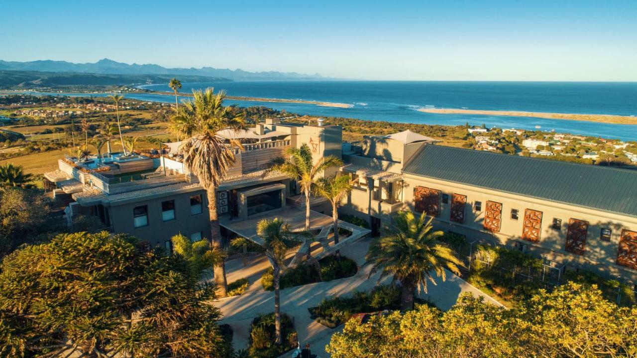 Sky Villa Boutique Hotel By Raw Africa Collection Plettenbergbaai Buitenkant foto Aerial view of the campus