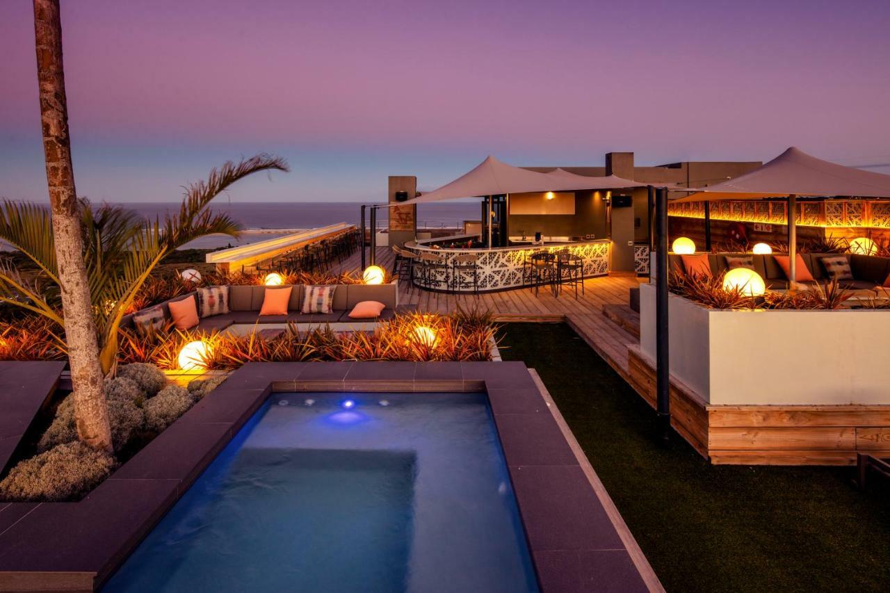 Sky Villa Boutique Hotel By Raw Africa Collection Plettenbergbaai Buitenkant foto The Cape Town rooftop bar