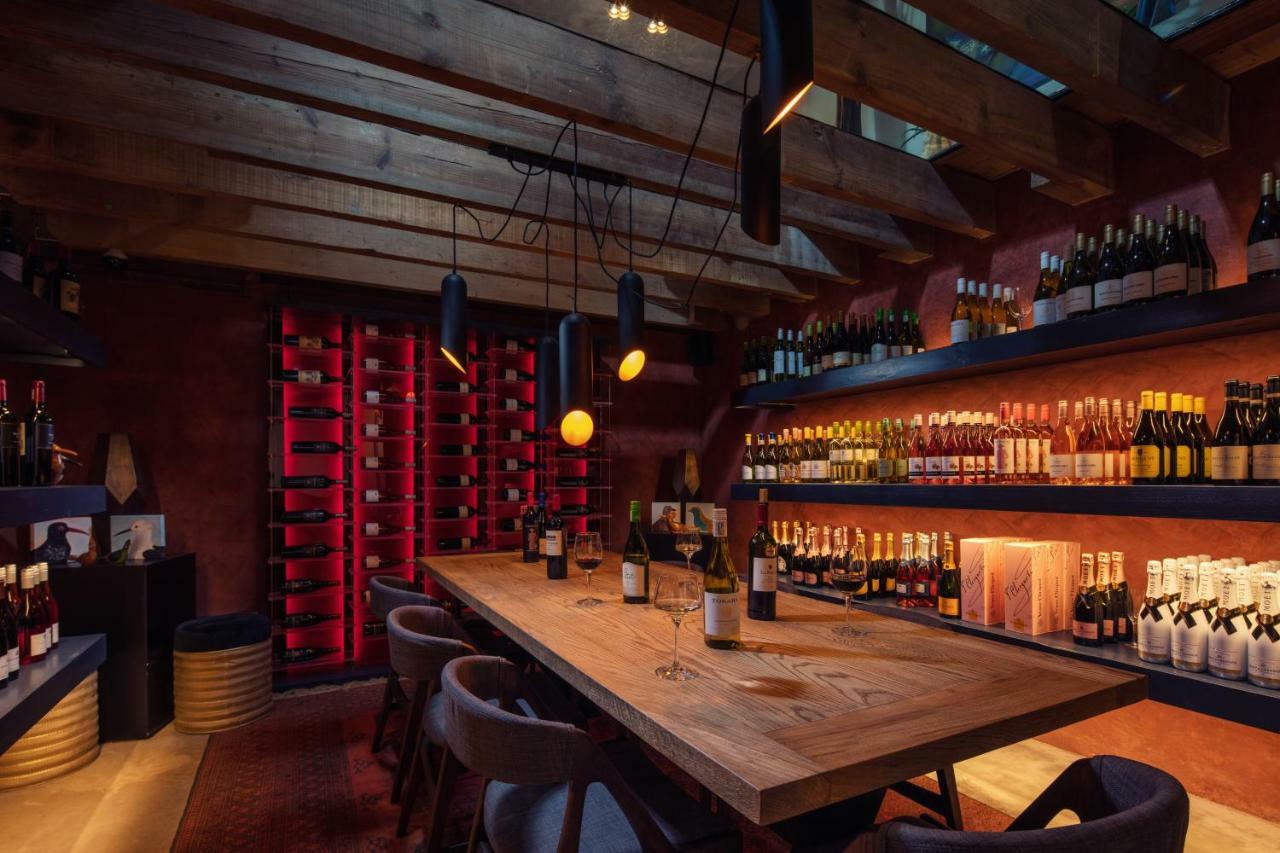 Sky Villa Boutique Hotel By Raw Africa Collection Plettenbergbaai Buitenkant foto The bar at the restaurant