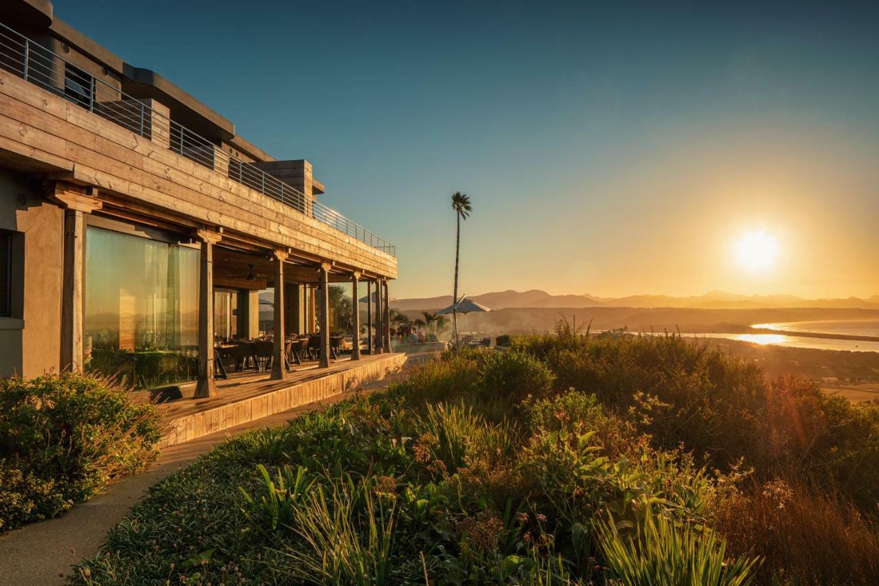 Sky Villa Boutique Hotel By Raw Africa Collection Plettenbergbaai Buitenkant foto Sunset at the Hotel